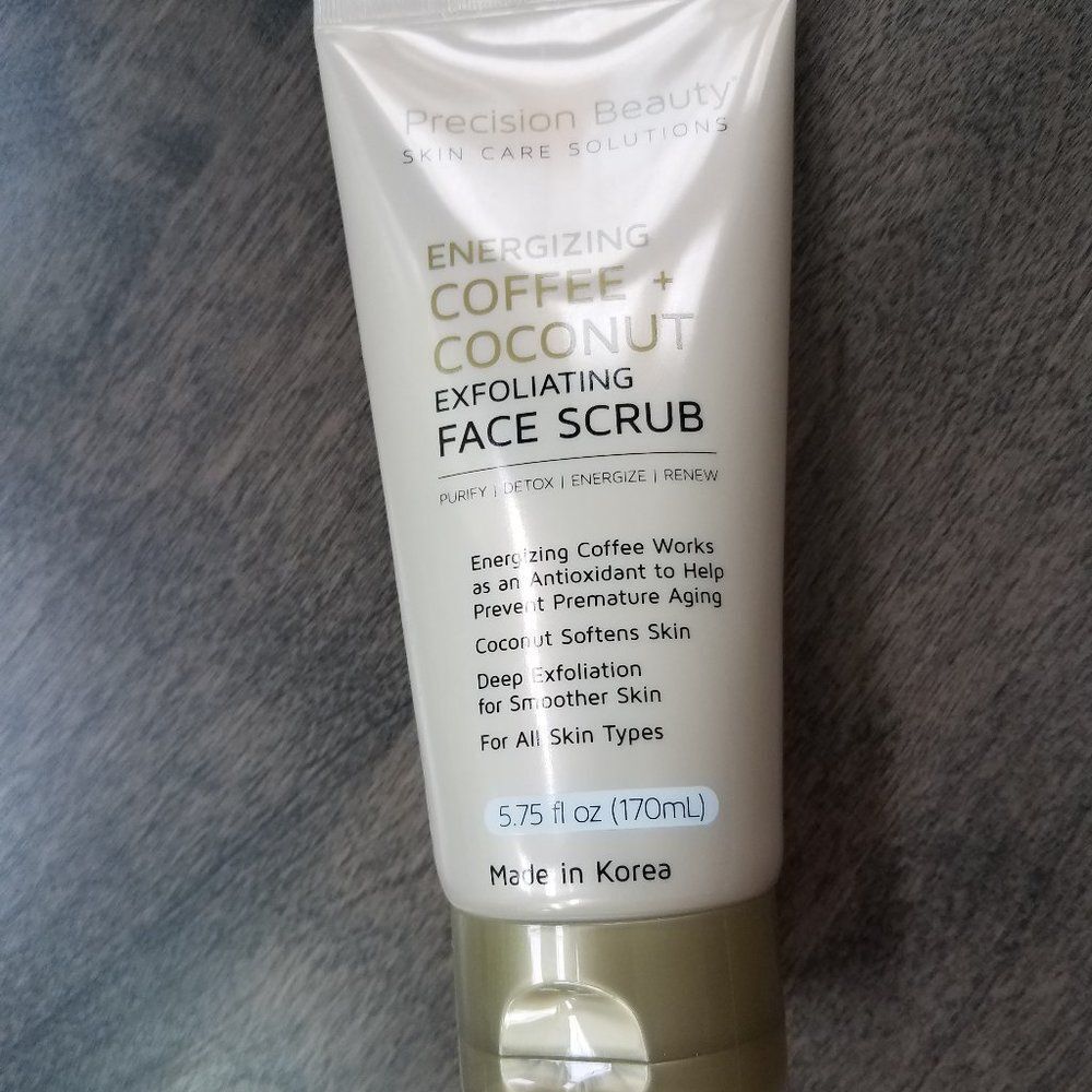 Exfoliating face scrub sealed unisex